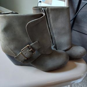 Women AR Acoreene half cut boots